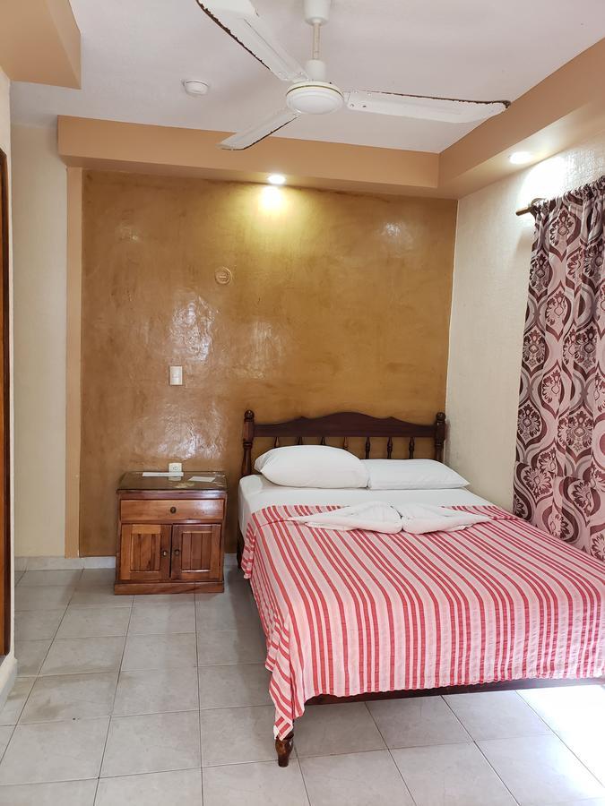 Hotel Cuarto Camino 普拉亚卡门 外观 照片